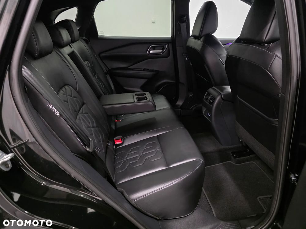 Nissan Qashqai 1.3 DIG-T MHEV Xtronic Tekna - 19