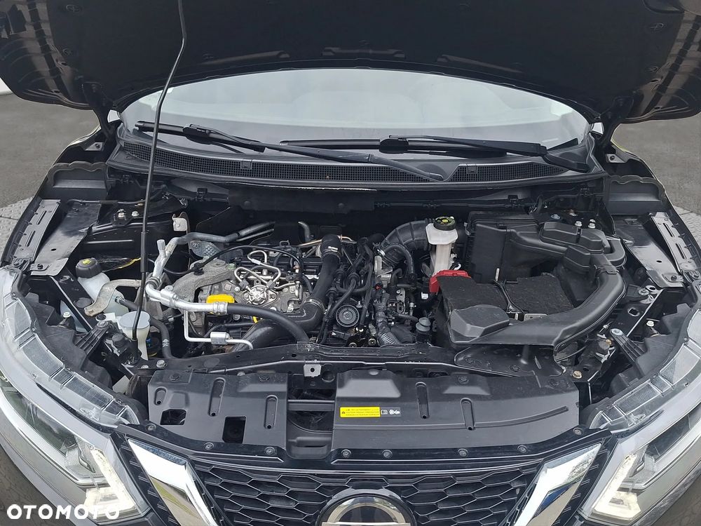 Nissan Qashqai 1.3 DIG-T N-Connecta - 24