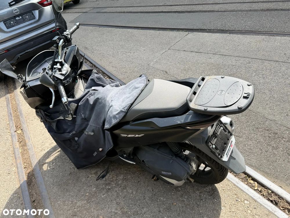 Honda PCX - 4