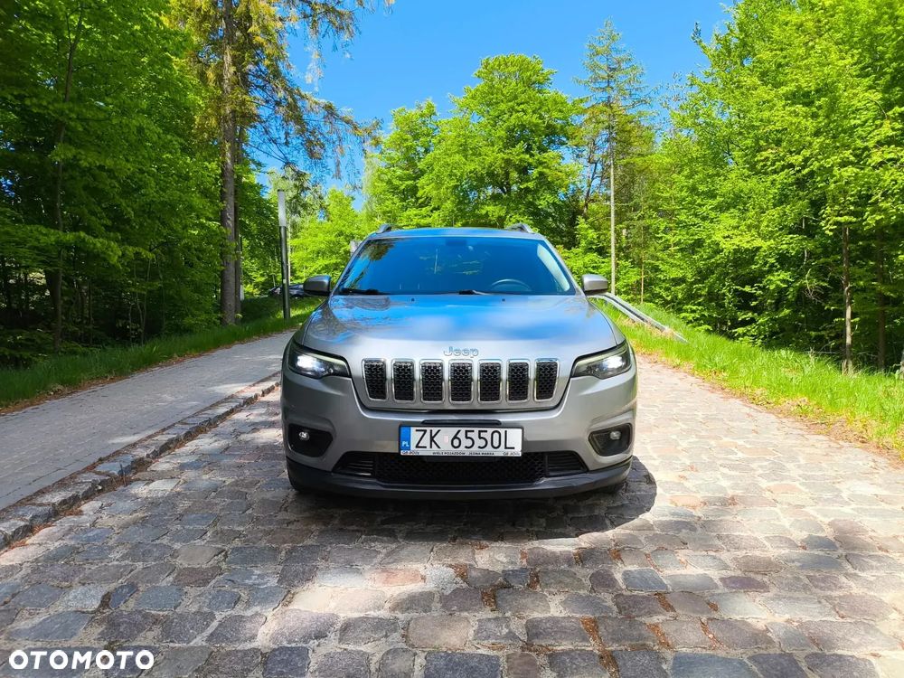 Jeep Cherokee - 4