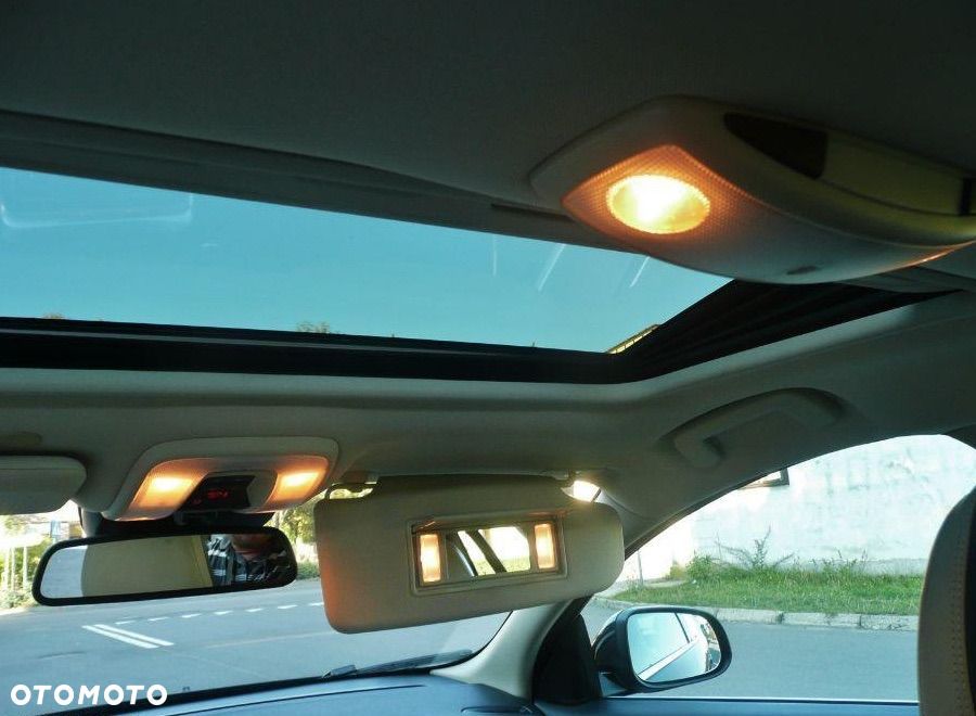 Volvo V60 D3 Summum - 34
