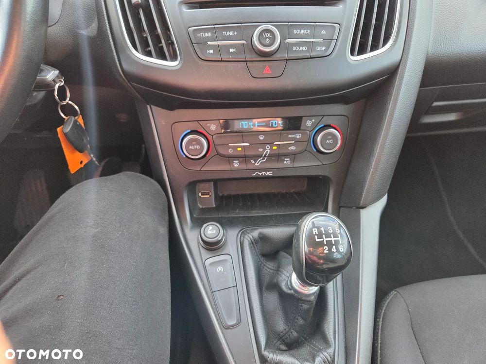 Ford Focus - 23