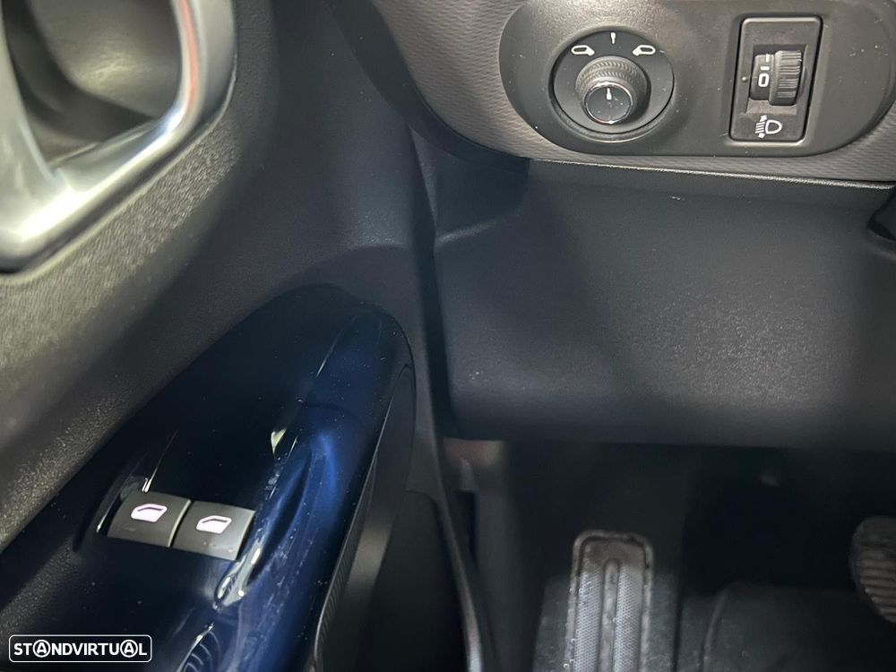 Citroën C4 Cactus 1.2 PureTech Shine EAT6 - 19