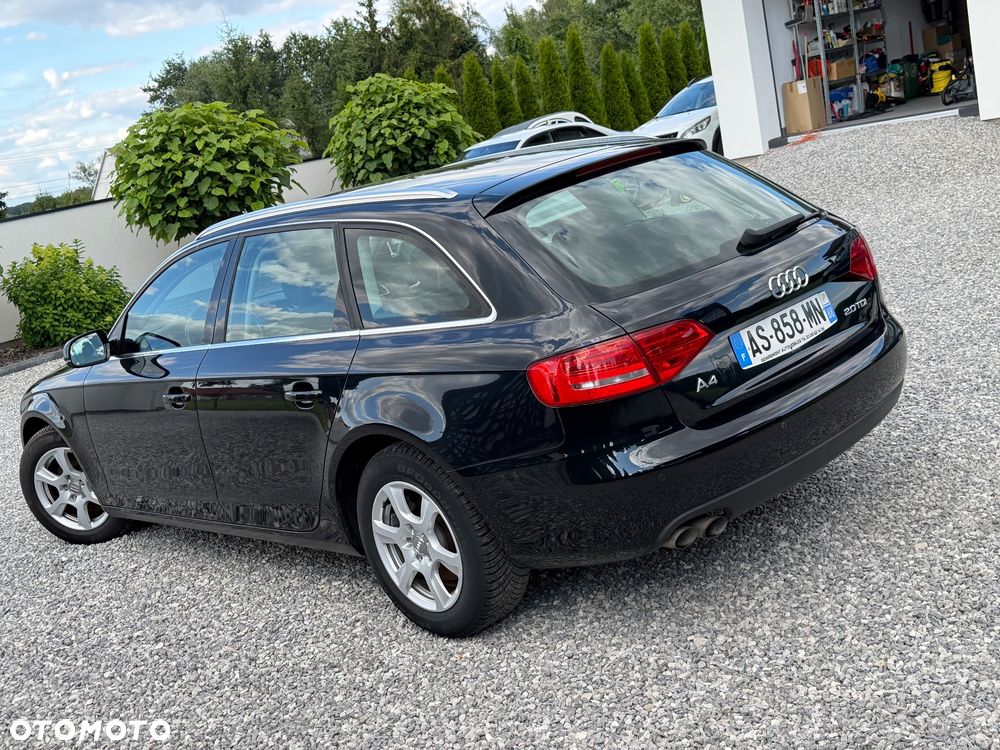 Audi A4 Avant 2.0 TDI DPF Ambiente - 16