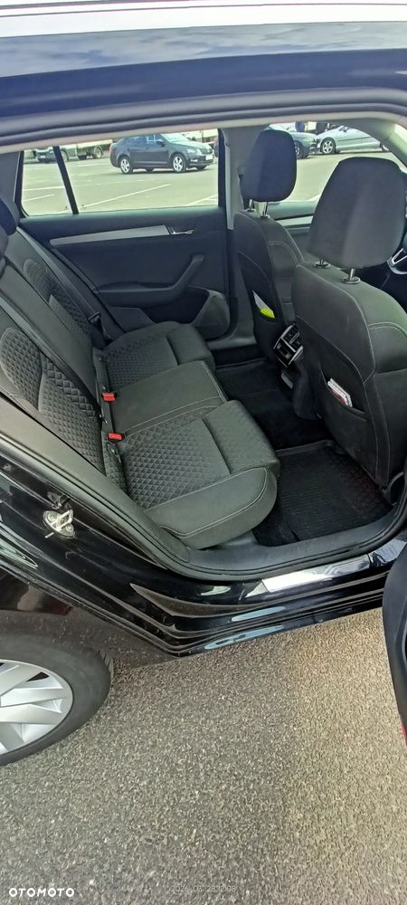 Skoda Superb 2.0 TDI Style DSG - 9