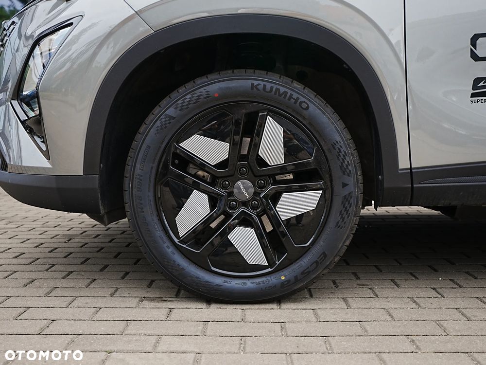 Omoda 5 1.5 T-GDI Hybrid Premium DHT - 11
