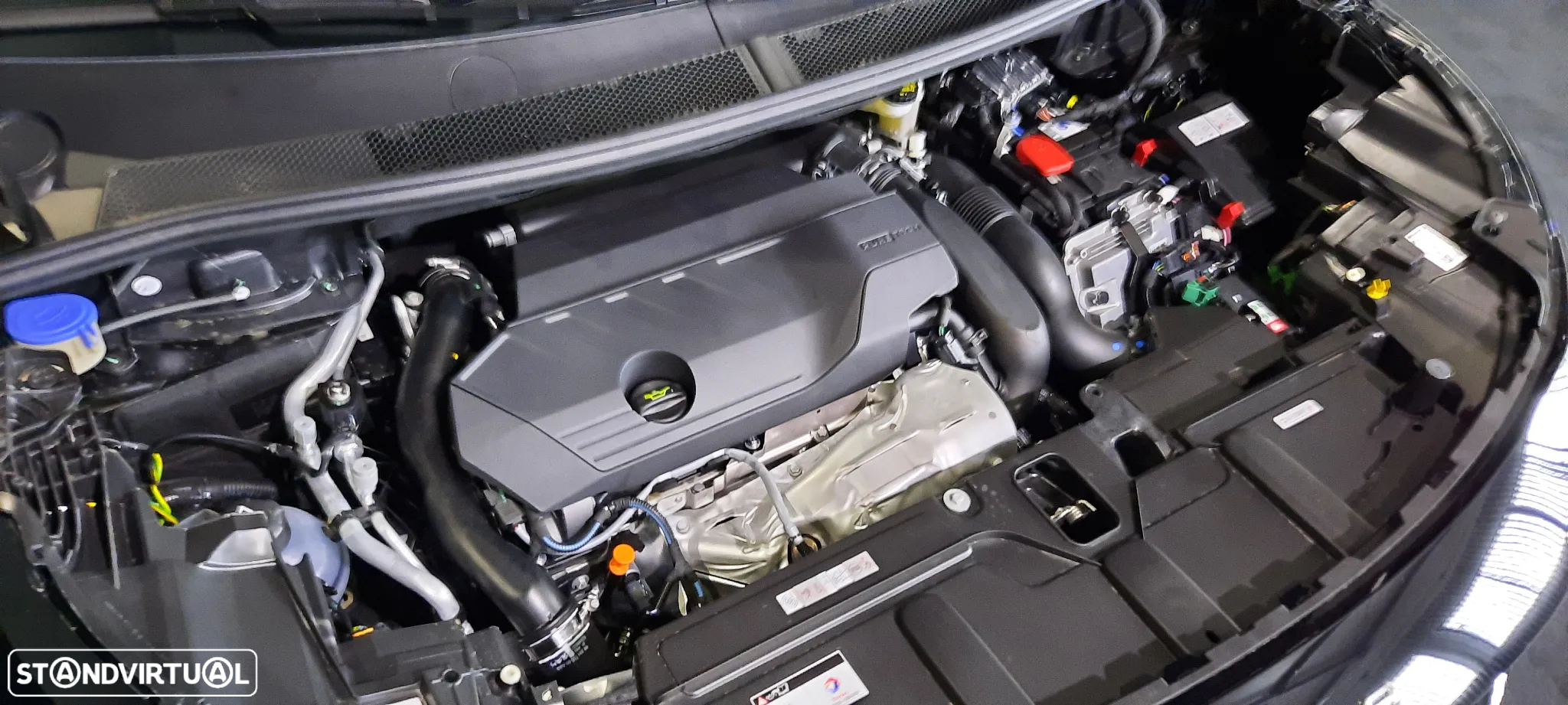 Peugeot 3008 1.6 Hybrid Allure Pack e-EAT8 - 54