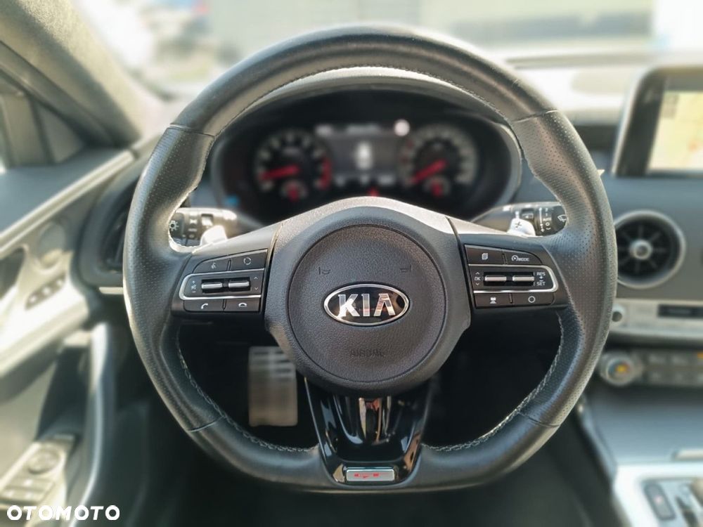 Kia Stinger - 21