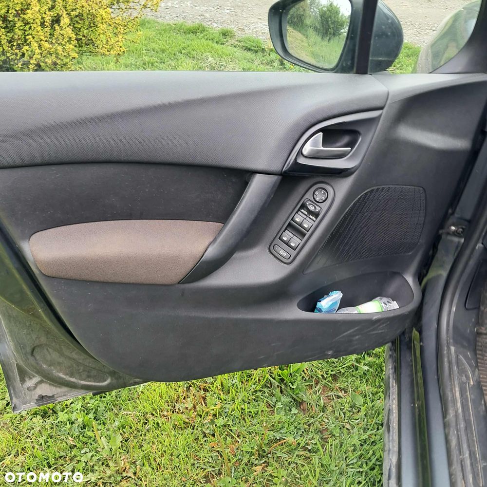Citroën C3 1.2 PureTech Selection - 4