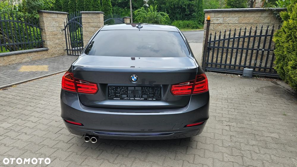 BMW Seria 3 325d - 7