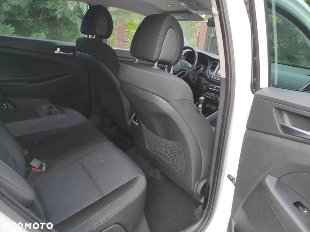 Hyundai Tucson 1.7 CRDI BlueDrive Style 2WD - 26