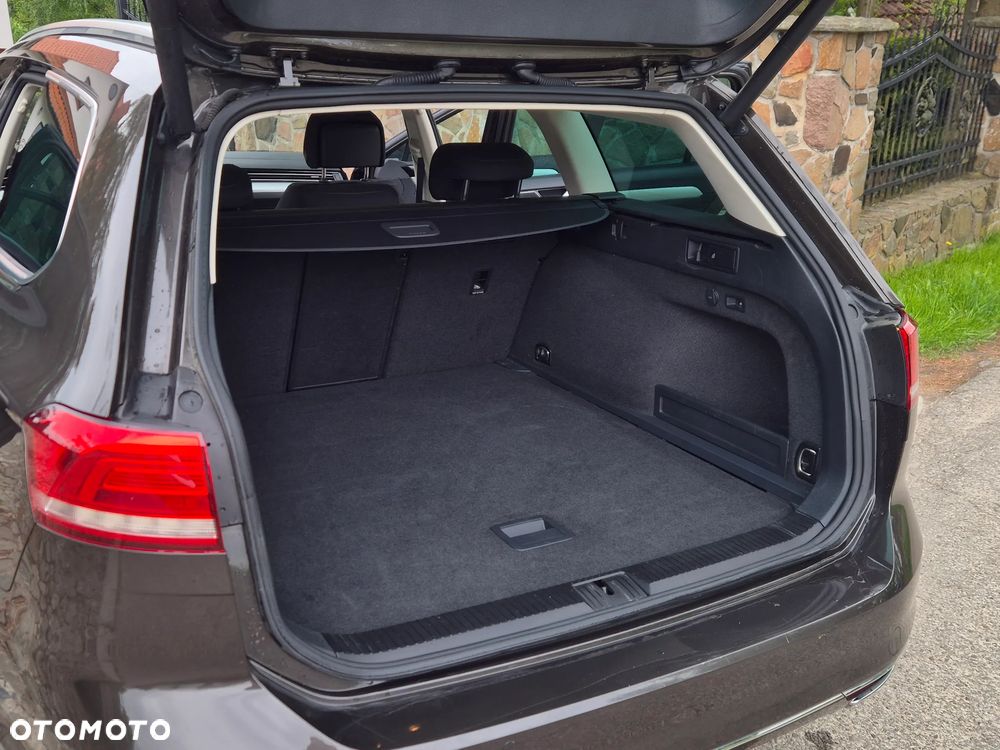 Volkswagen Passat 2.0 TDI SCR (BlueMotion Technology) DSG Highline - 29
