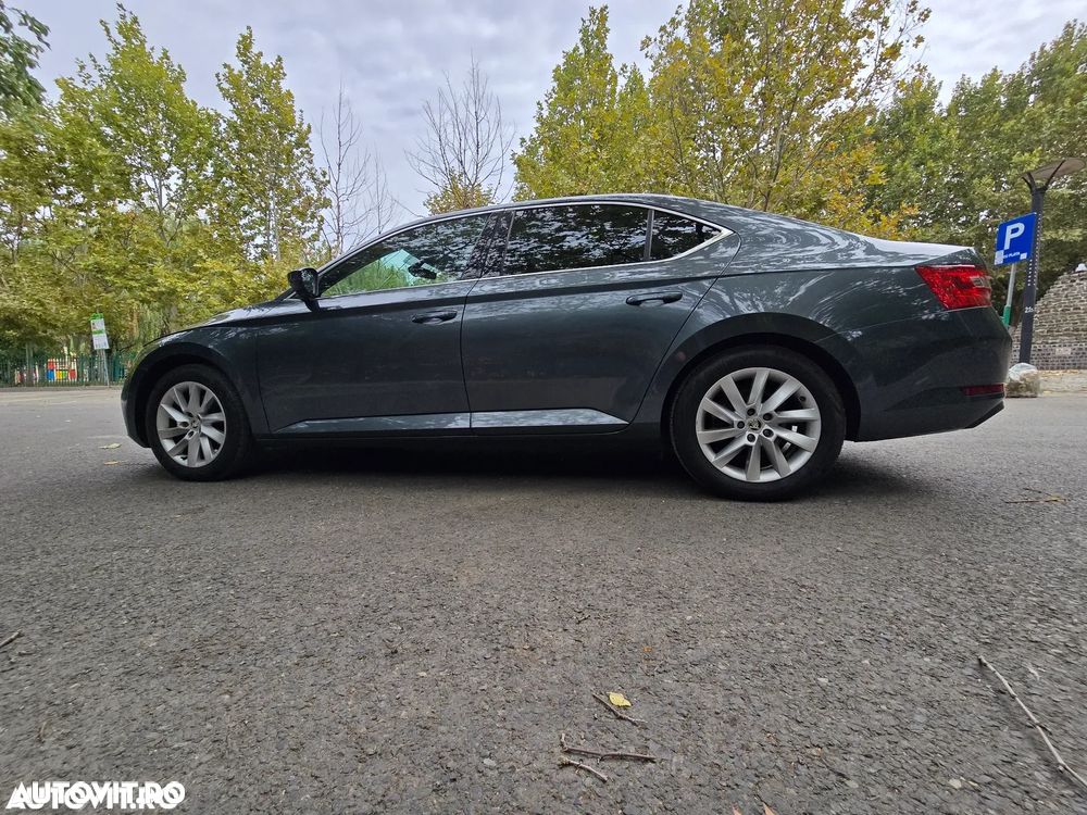 Skoda Superb 1.4 TSI DSG Ambition - 3