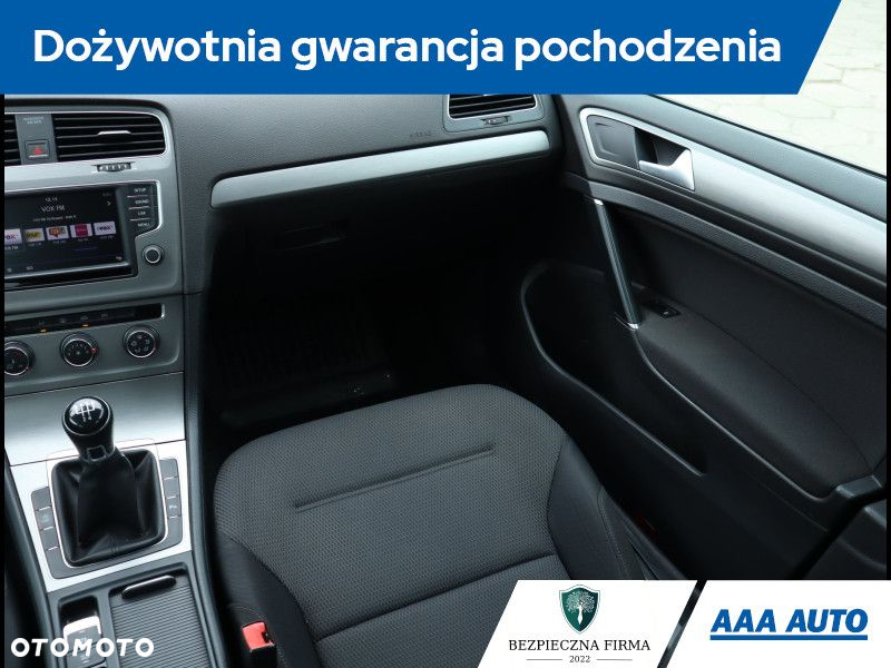 Volkswagen Golf - 9
