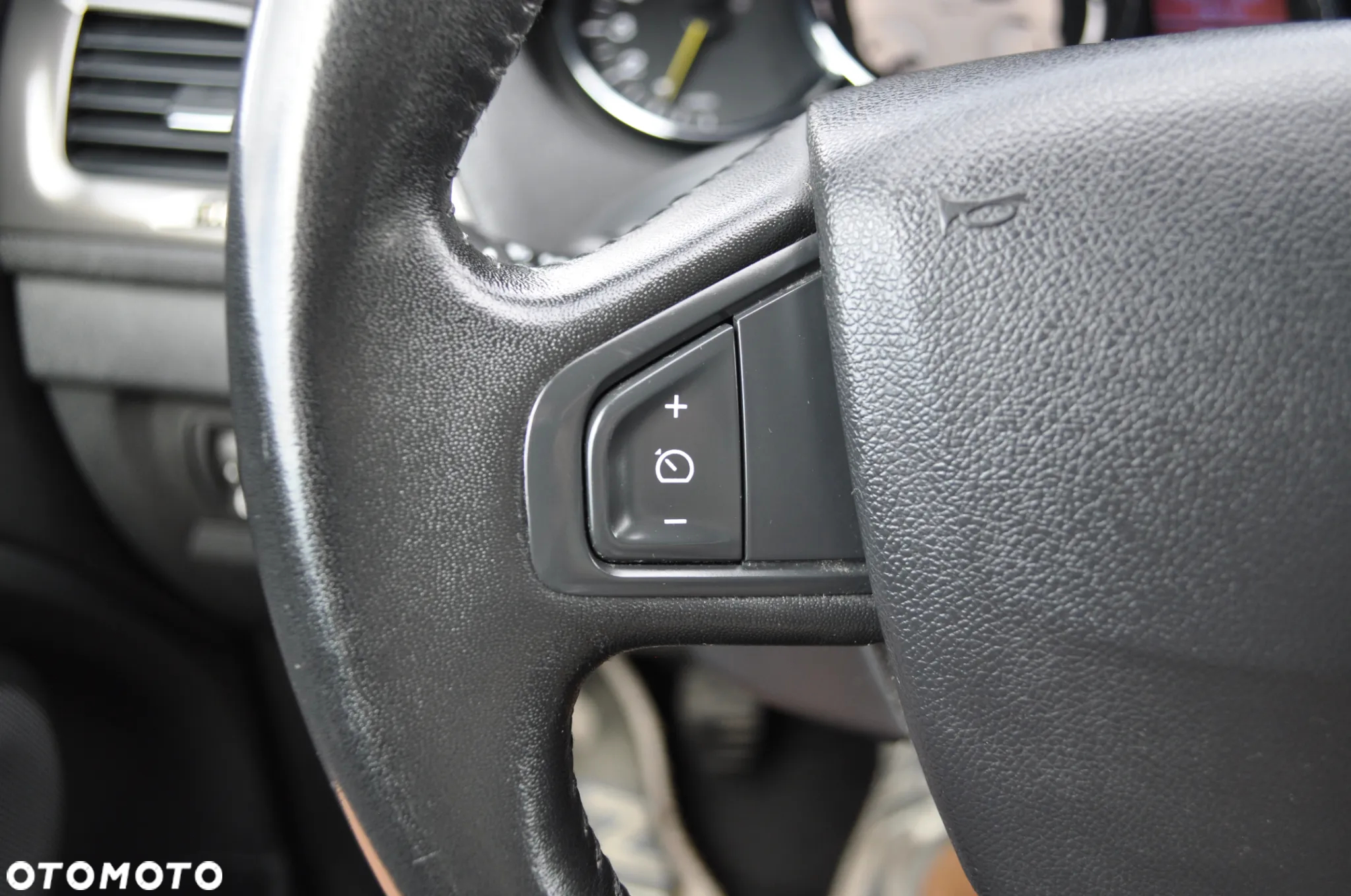 Renault Megane Grandtour ENERGY TCe 115 Start & Stopp LIMITED - 24