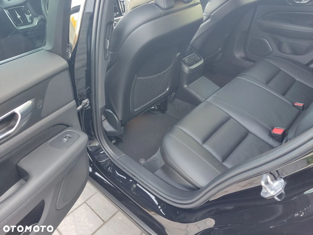 Volvo V60 T6 AWD Recharge Geartronic Inscription - 10