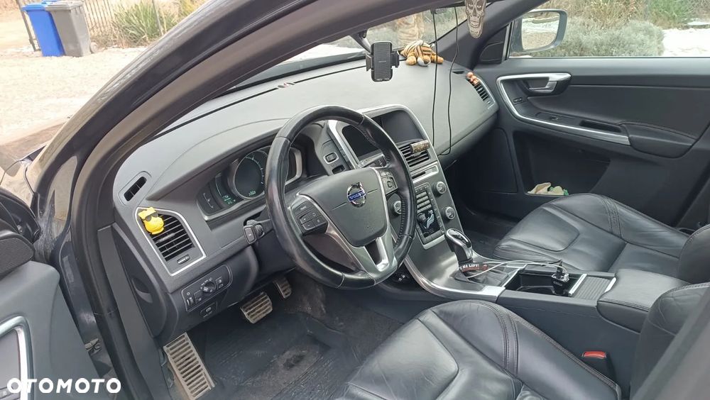 Volvo XC 60 D4 AWD Summum - 8