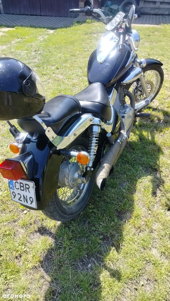 Suzuki Intruder - 6