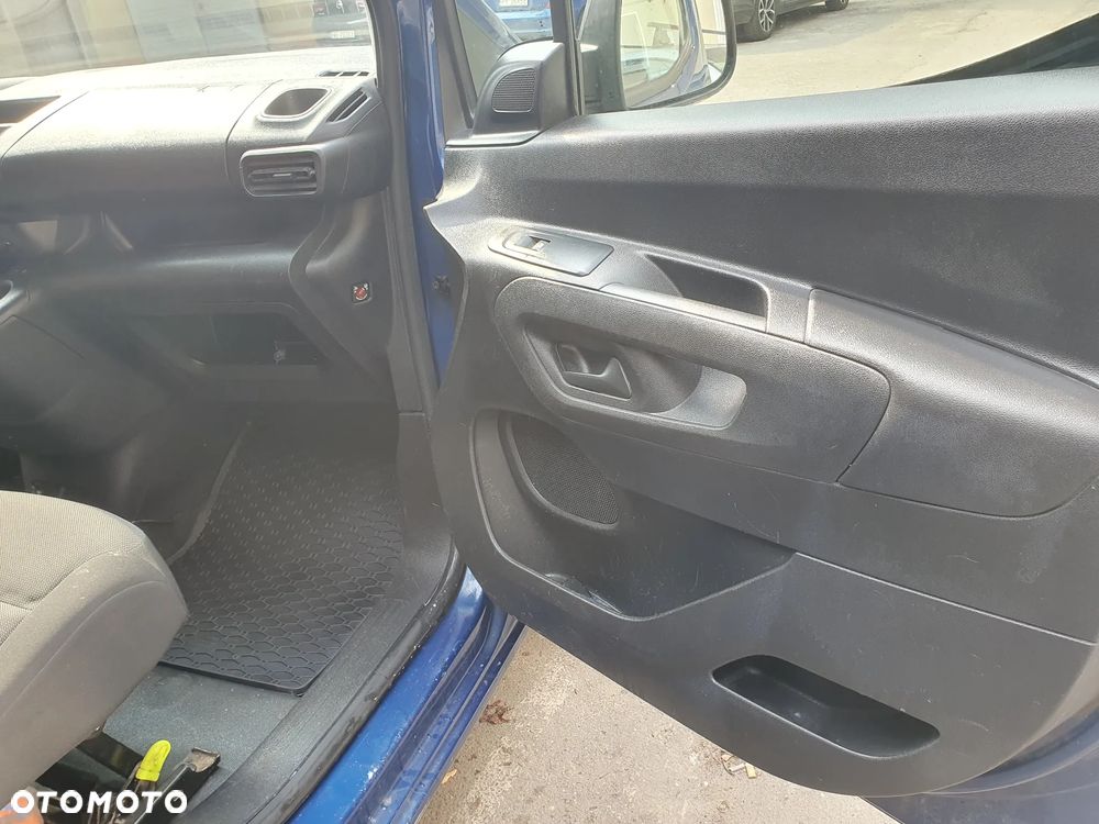 Toyota Proace City - 10