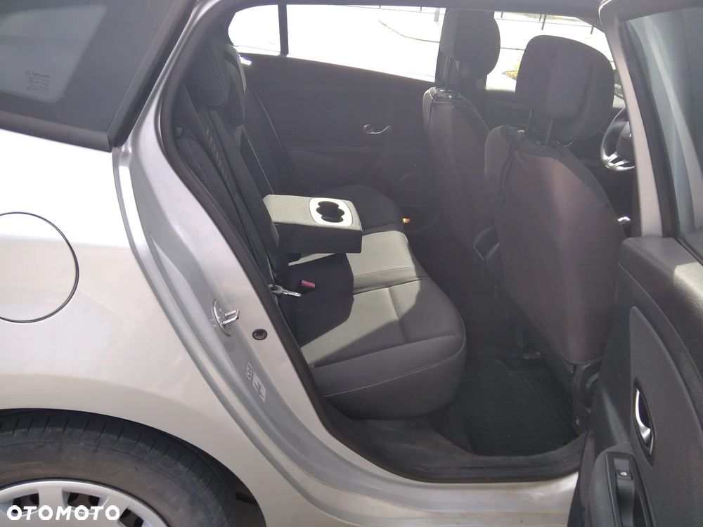 Renault Megane 1.6 16V Authentique - 9