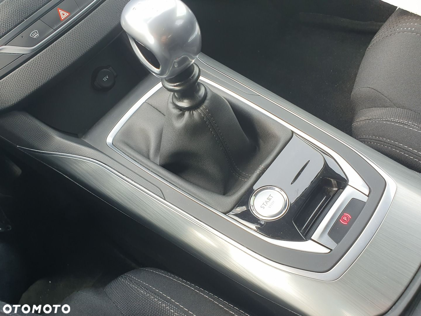 Peugeot 308 1.2 PureTech Allure S&S - 20