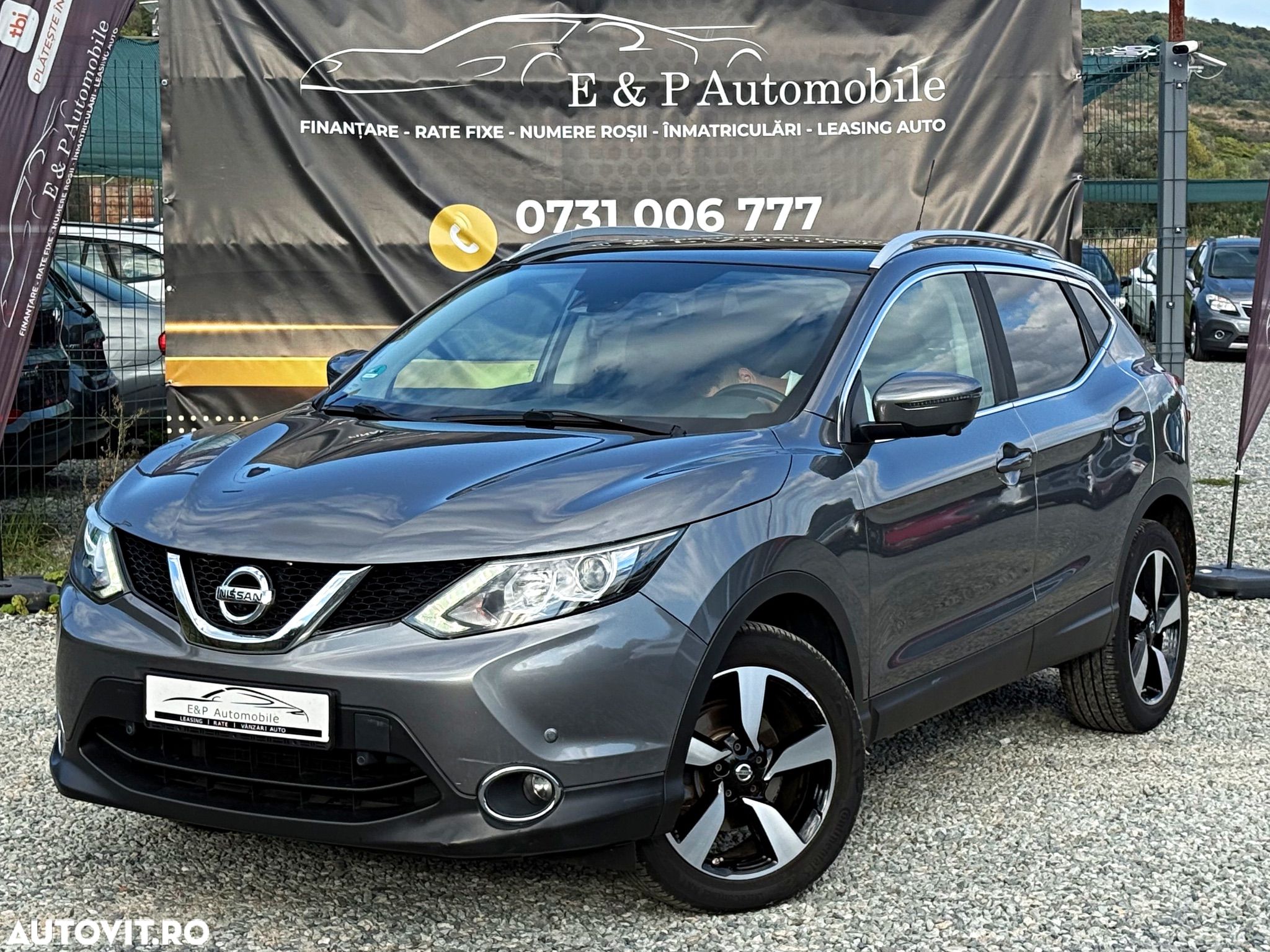 Nissan Qashqai 1.6 DCI N-Connecta - 1