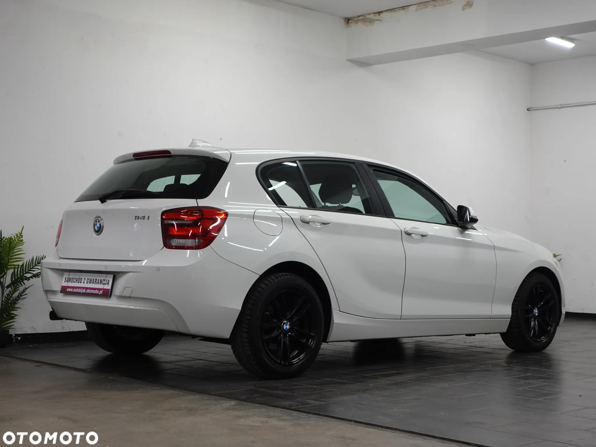 BMW Seria 1 114i - 10