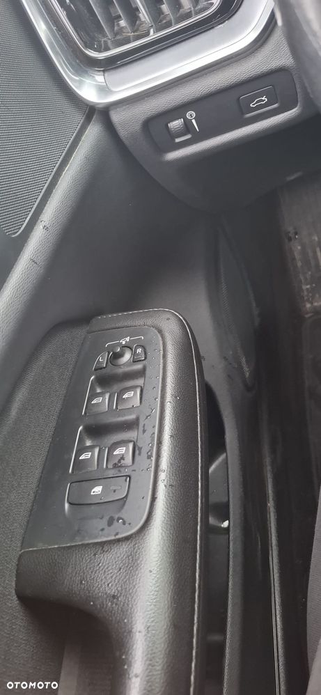 Volvo V60 D3 AWD Momentum - 11