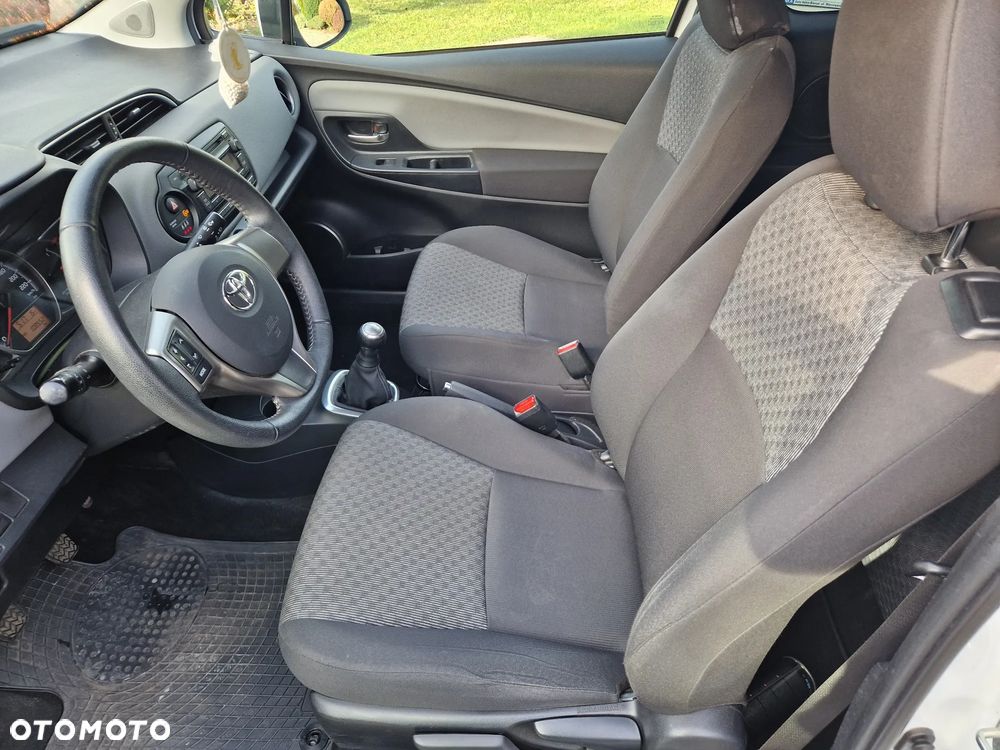 Toyota Yaris - 18