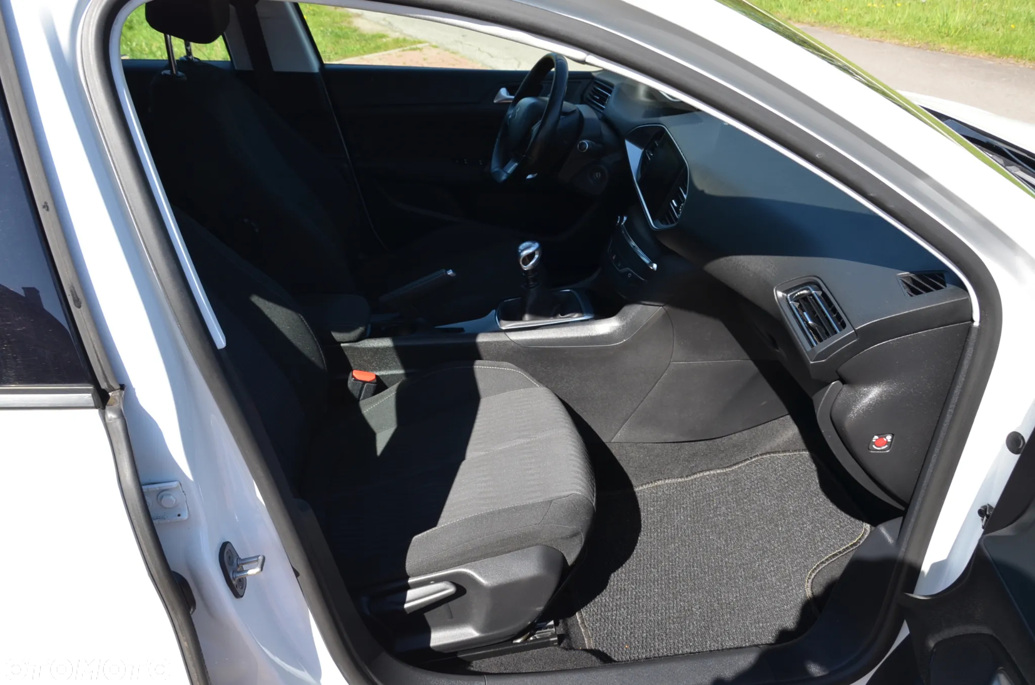 Peugeot 308 1.6 BlueHDi Active S&S - 15