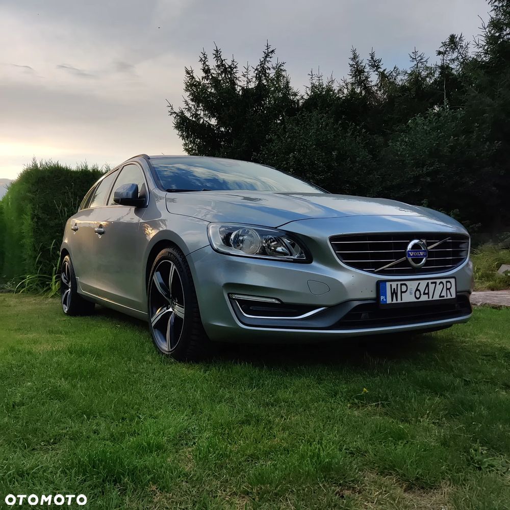 Volvo V60 D4 Drive-E Summum - 1