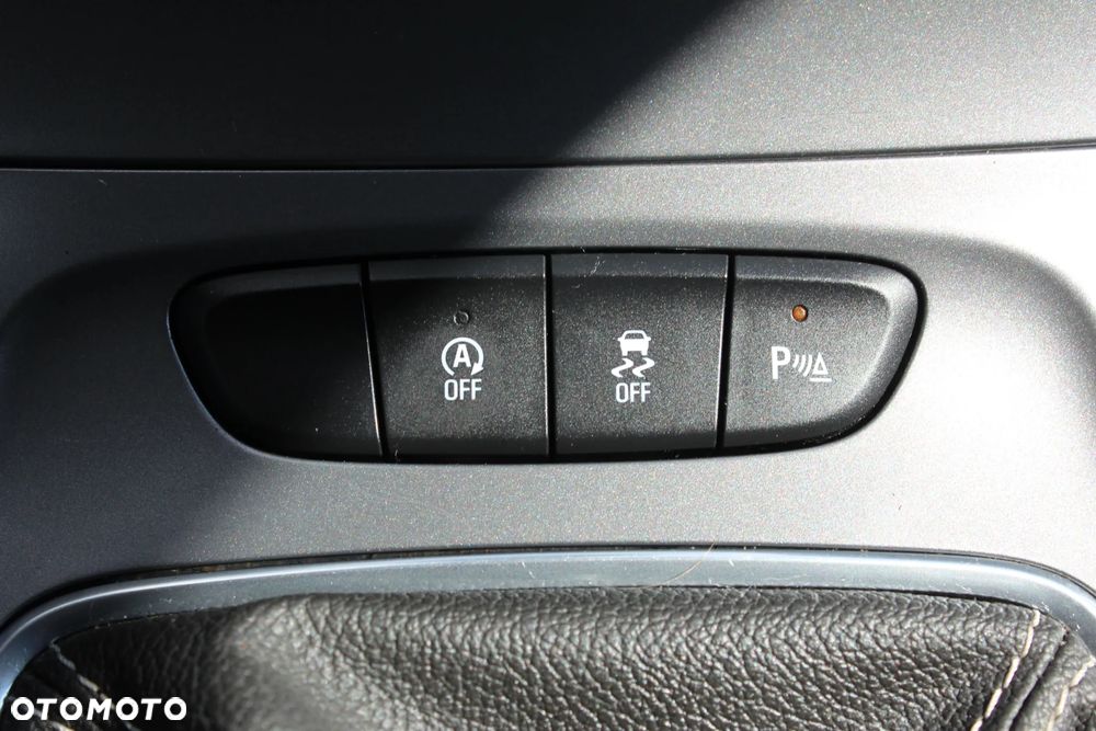 Opel Astra 1.4 Turbo Ultimate - 25