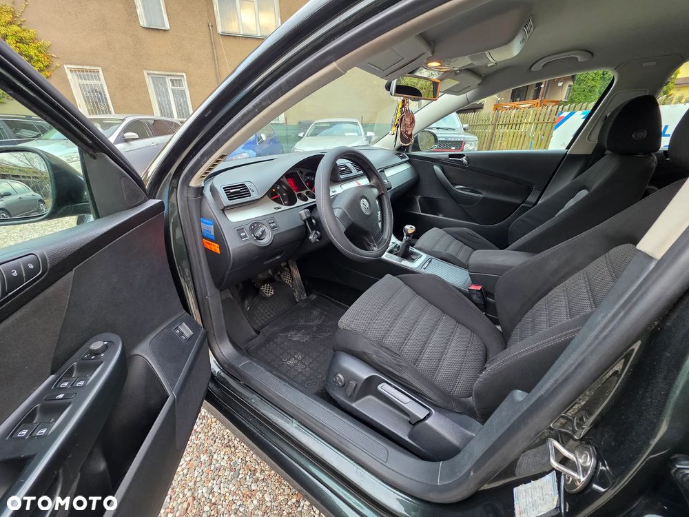 Volkswagen Passat 1.9 TDI DPF Comfortline - 10