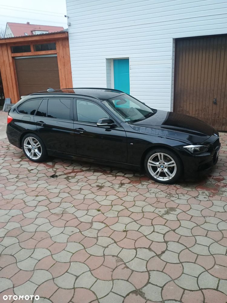 BMW Seria 3 318d xDrive M Sport - 10