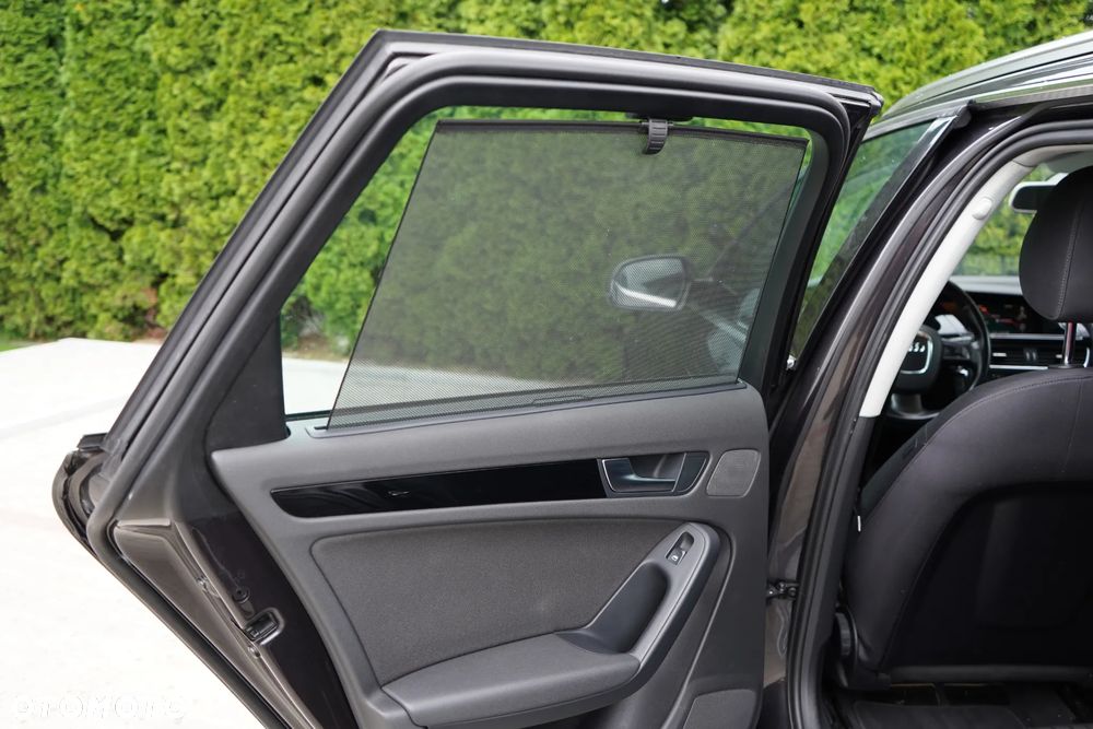 Audi A4 Avant 2.0 TDI DPF Ambiente - 13