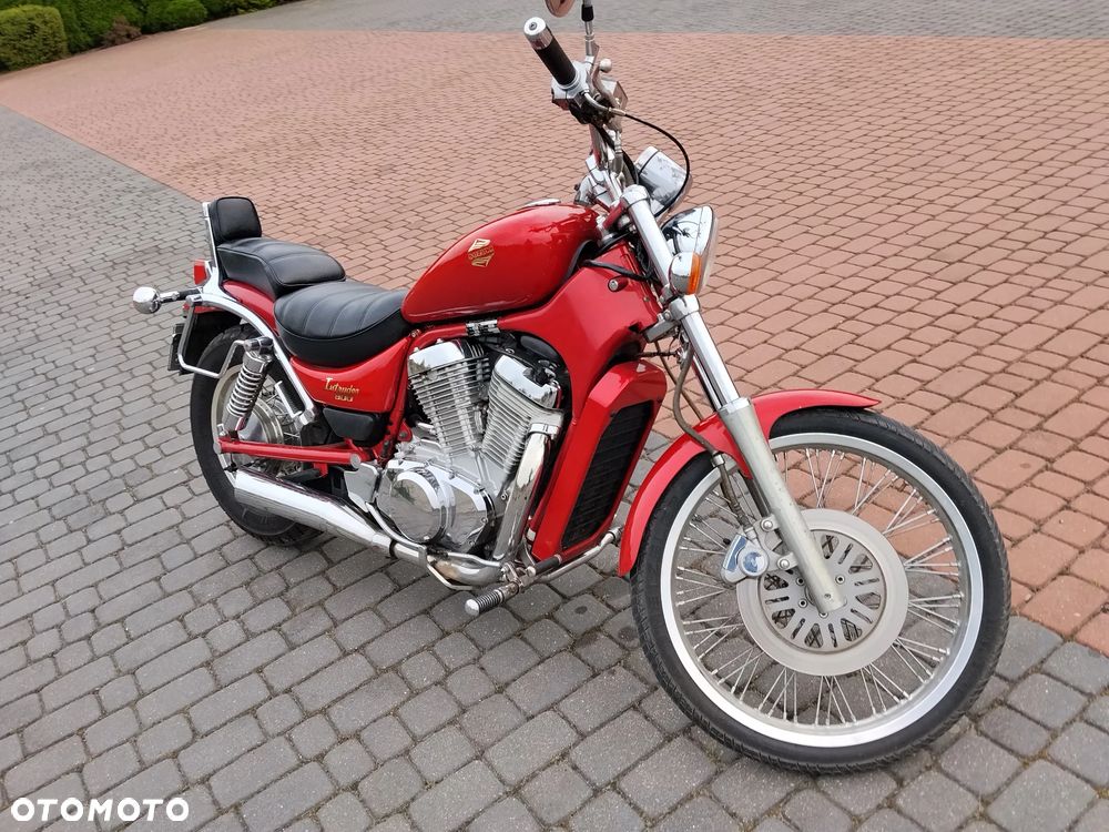 Suzuki Intruder - 5