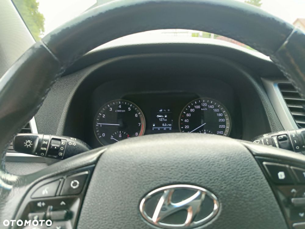 Hyundai Tucson 1.6 GDI BlueDrive Comfort 2WD - 21