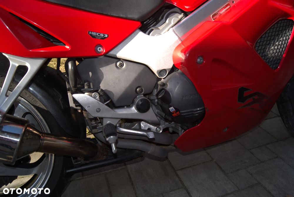 Honda VFR - 9