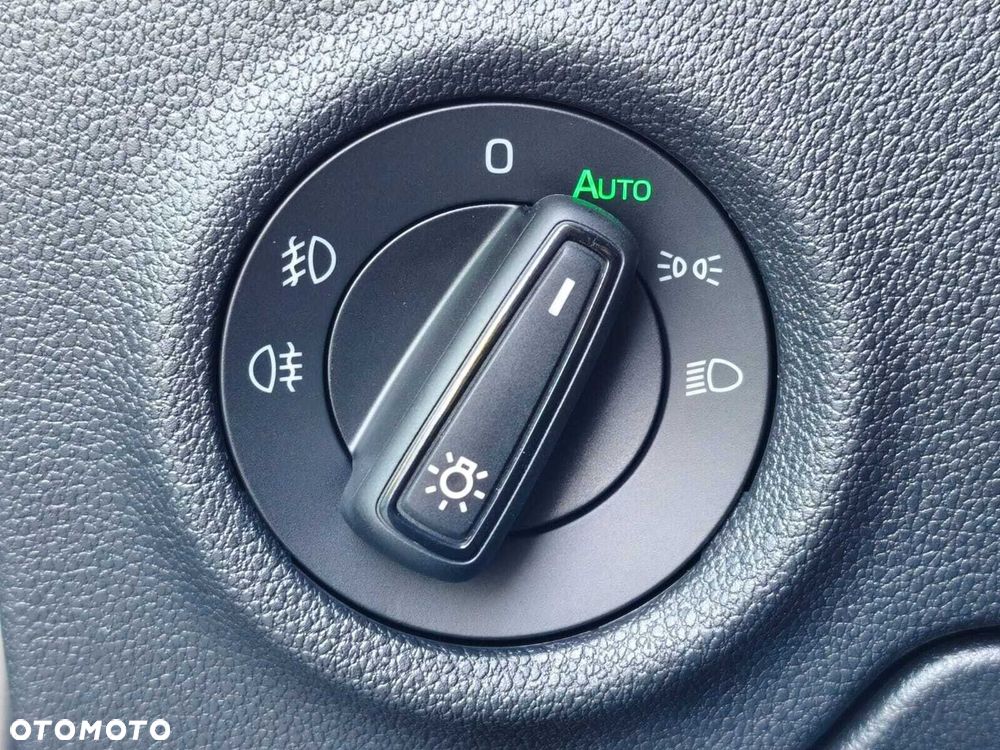 Skoda Fabia 1.0 TSI Monte Carlo DSG - 21
