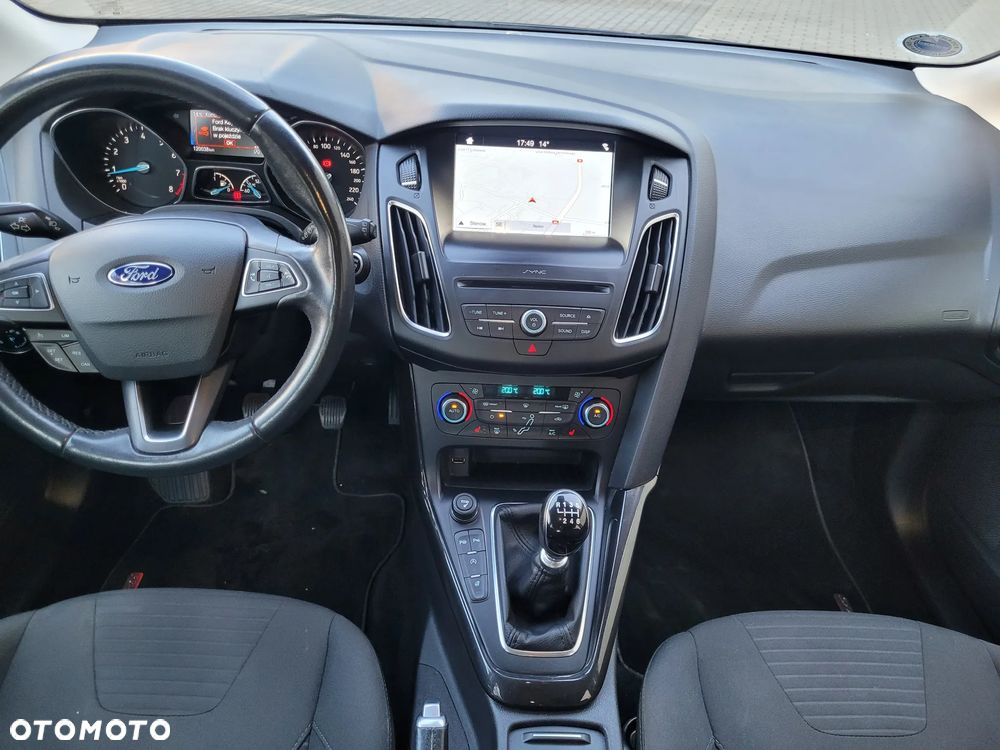Ford Focus 1.0 EcoBoost STart-Stopp-System TITANIUM - 13