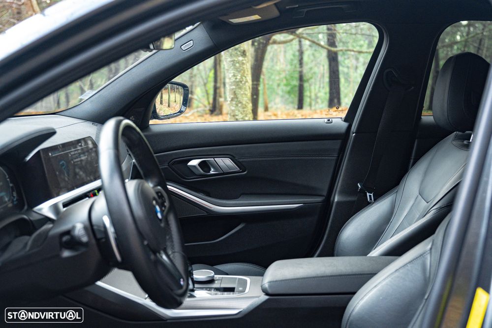 BMW 330 e Aut. M Sport - 15