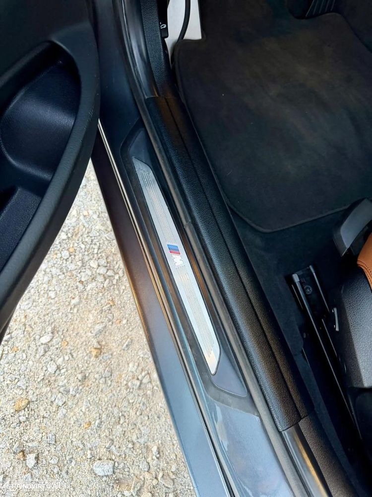 BMW 330 e iPerformance M Sport - 14