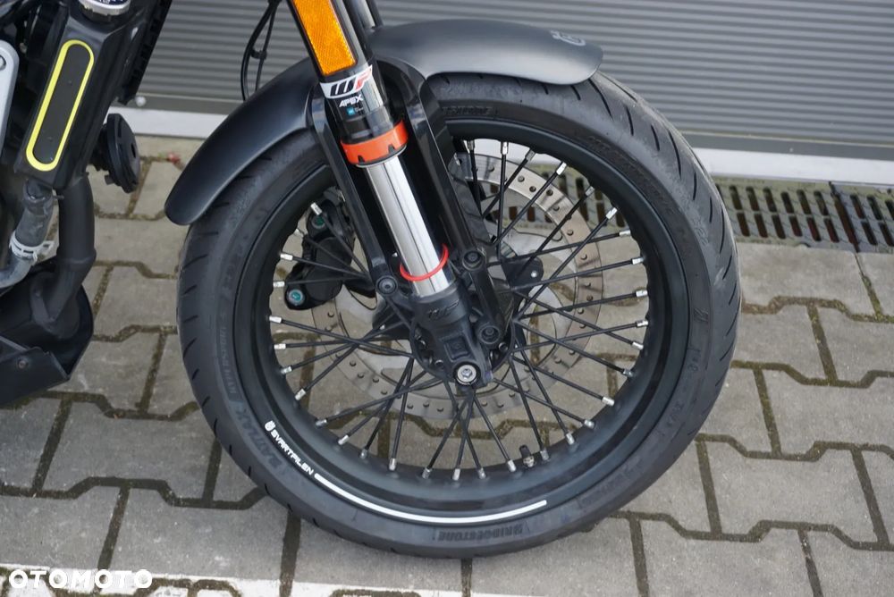 Husqvarna Svartpilen - 9