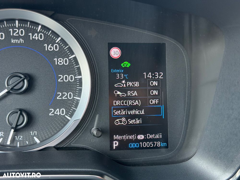 Toyota Corolla 1.8 HSD Business Plus - 27