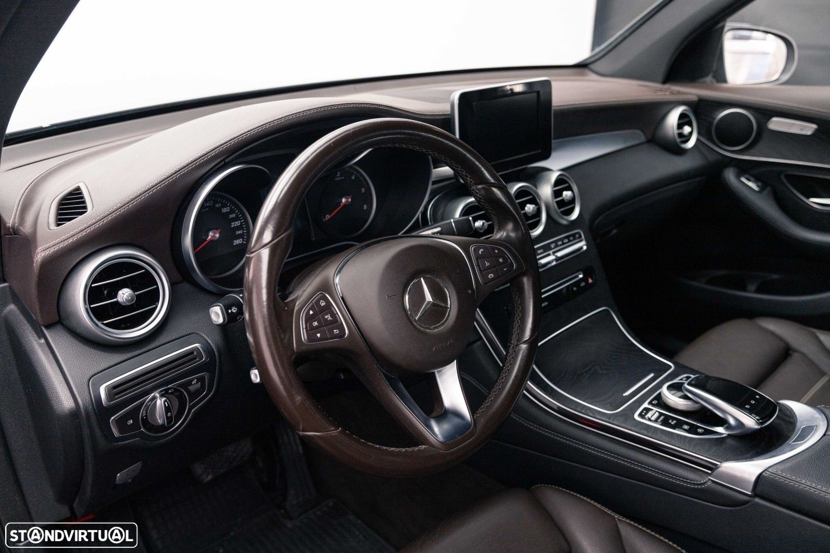 Mercedes-Benz GLC 220 d 4Matic 9G-TRONIC Exclusive - 22