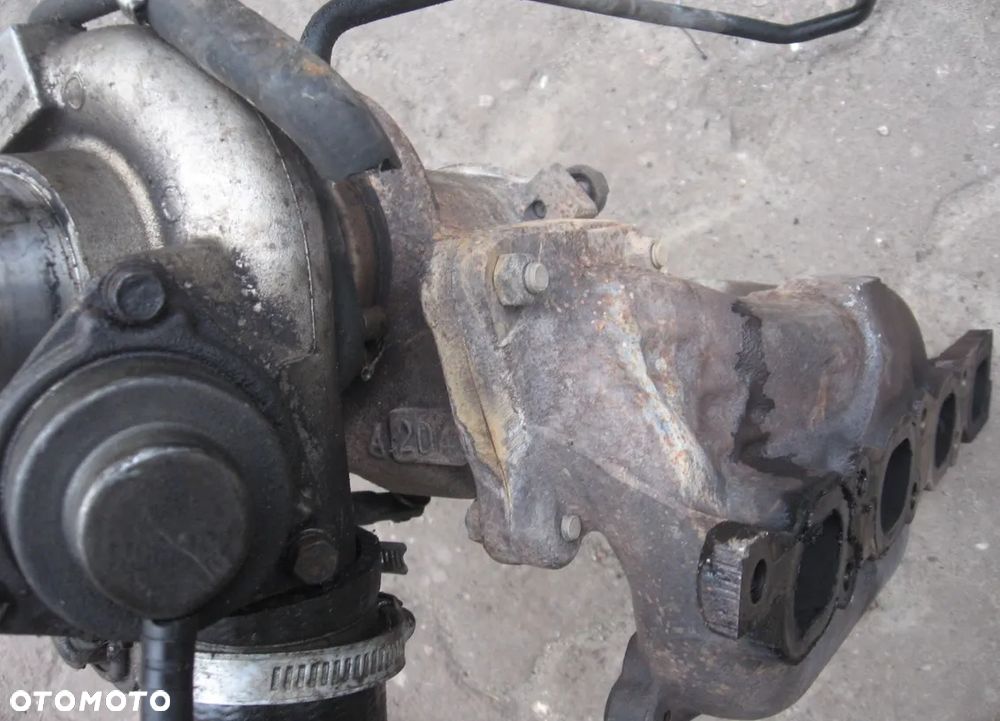 turbo sprężarka turbina kolektor wydechowy VOLVO V40 S40 2.0T - 8