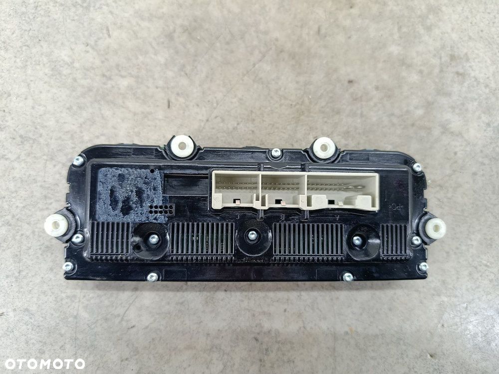 PANEL NAWIEWU SKODA OCTAVIA II 742410-60 - 9