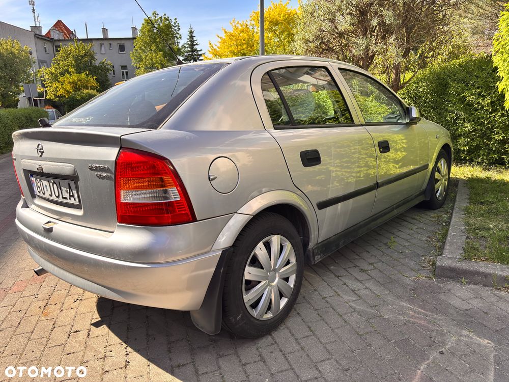 Opel Astra - 9
