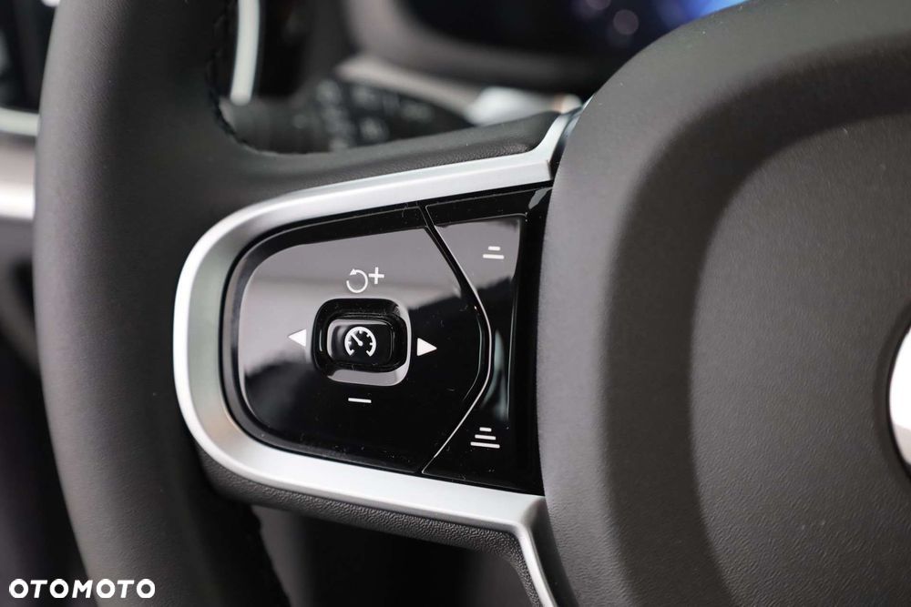 Volvo V60 B4 B Plus Dark - 16