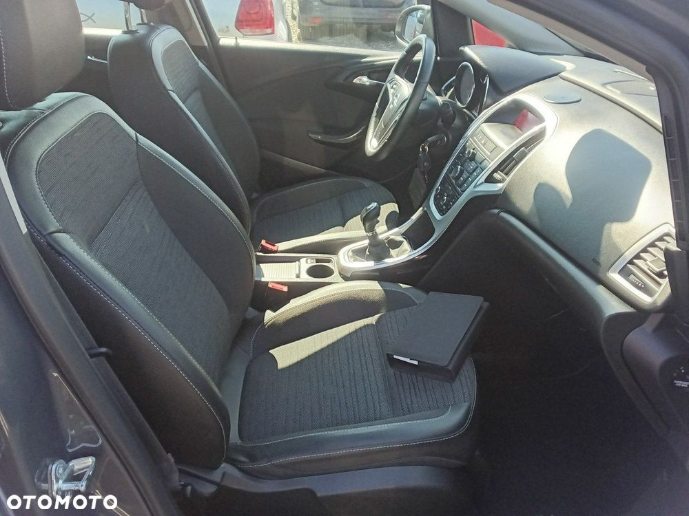 Opel Astra - 14